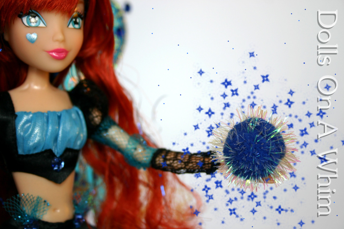 Mattel Ever After High: Original Outfit Rebel “Raven Queen” Doll Review –  Dolls On A Whim