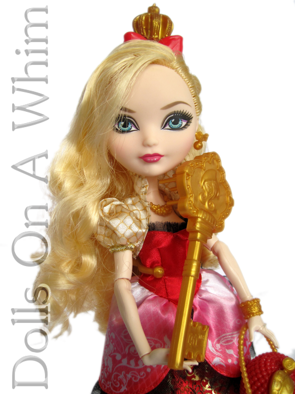 Mattel Ever After High: Original Outfit Royal “Apple White” Doll Review –  Dolls On A Whim